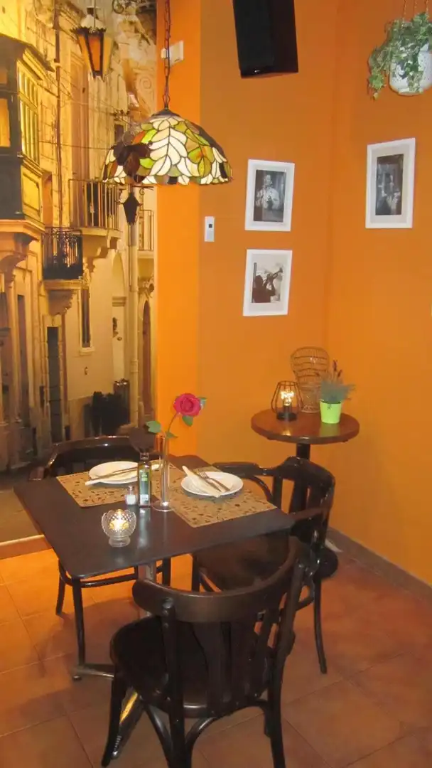 Comedor de Local de alquiler en Quart de Poblet con Aire acondicionado y Terraza