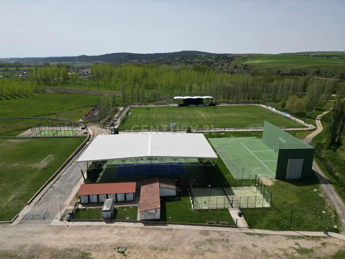 Jardín de Edificio en venta en Alba de Tormes con Alarma