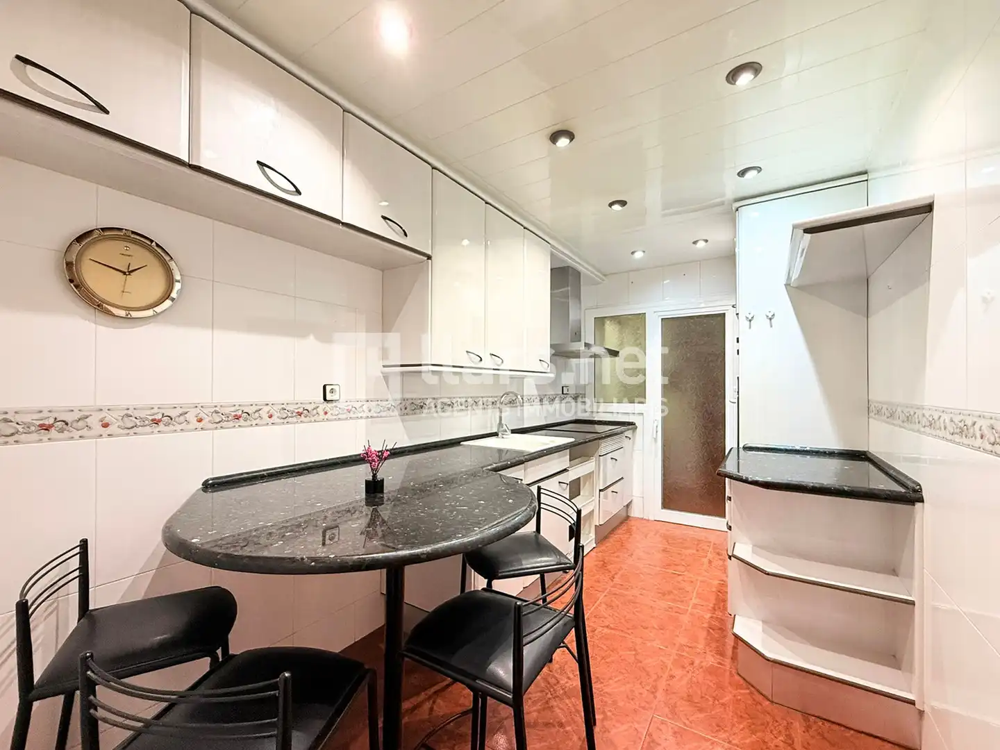 Kitchen of Flat for sale in Vilanova i la Geltrú  with Heating, Storage room and Oven