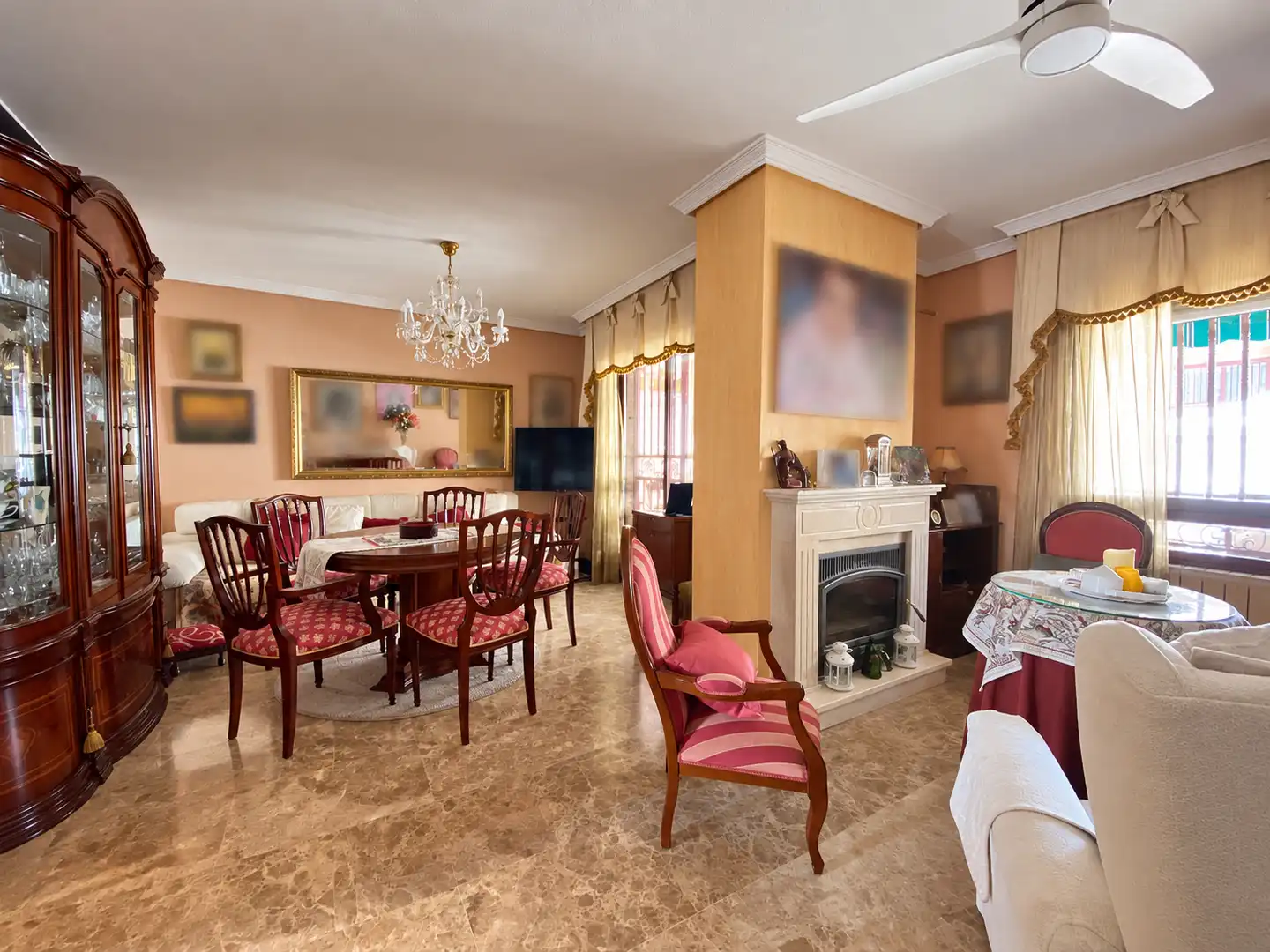 Casa adosada en venta en Valderas - Los Castillos