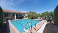 Swimming pool of House or chalet for sale in Villa del Prado  with Heating, Private garden and Terrace