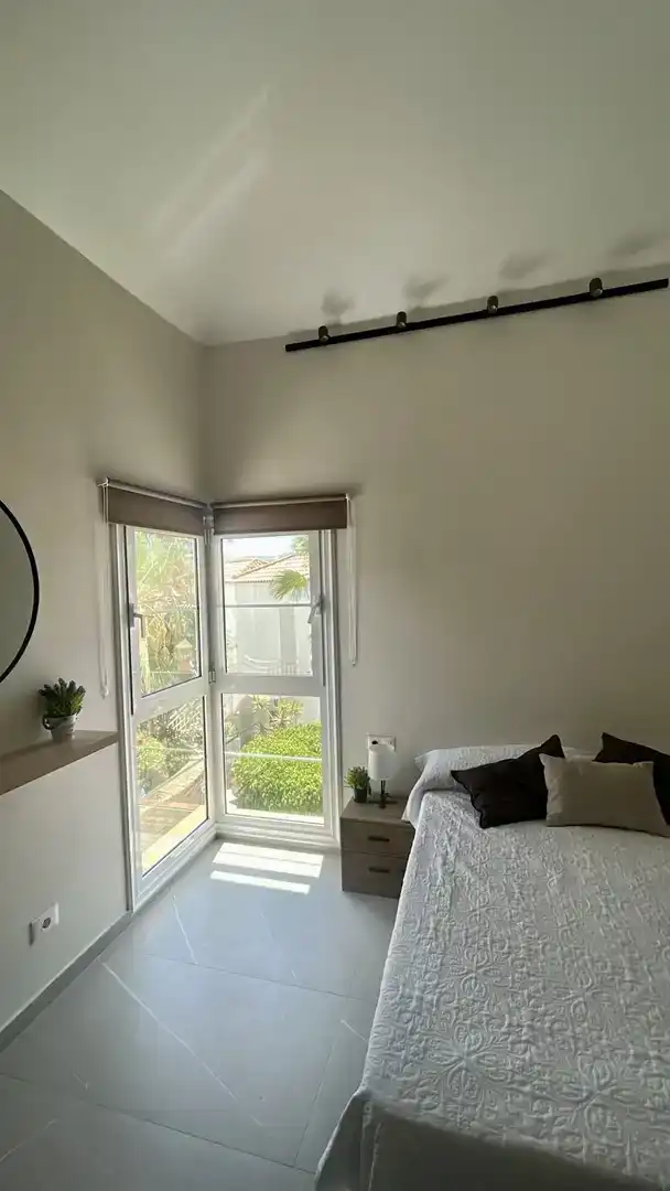 Terraza de Piso de alquiler en Adeje con Aire acondicionado, Jardín privado y Piscina