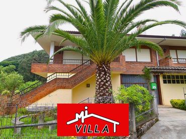 Detached house for sale in Limpias