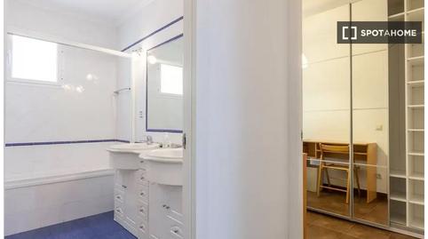 Photo 2 of Flat to share in El Plantinar – Avda. La Paz - El Juncal,  Sevilla Capital