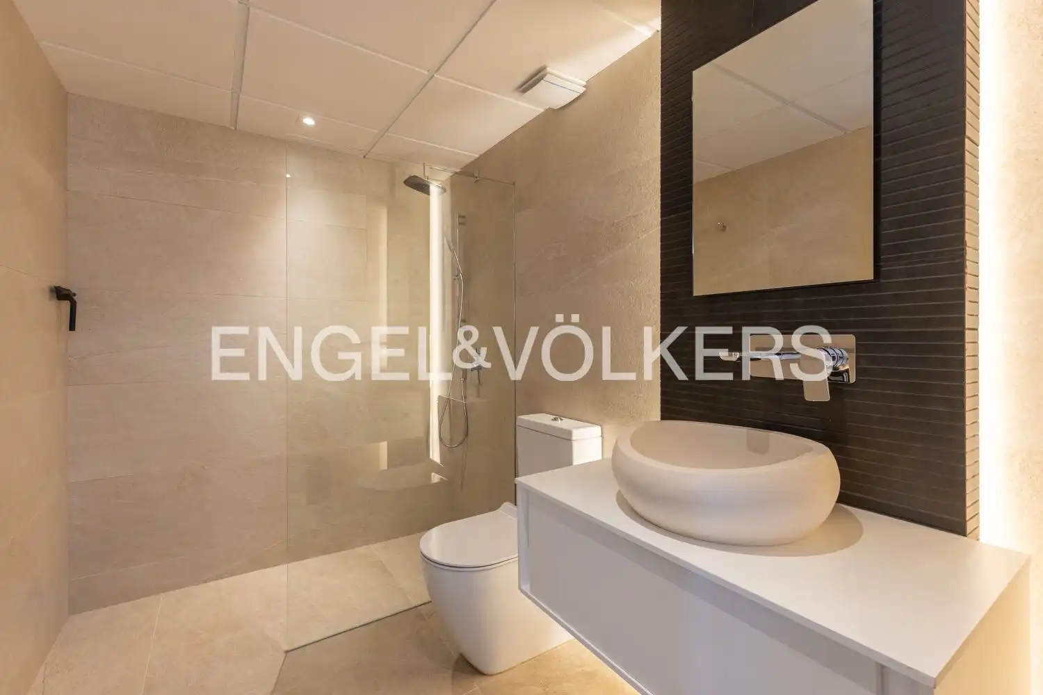 Badezimmer von Wohnung zum Verkauf in Jávea / Xàbia mit Klimaanlage, Heizung und Schwimmbad