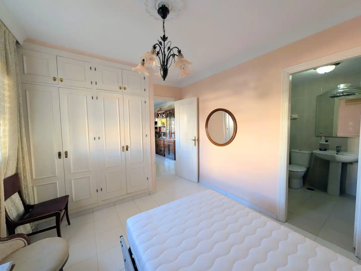 Schlafzimmer von Wohnung zum Verkauf in Torremolinos mit Klimaanlage, Privatgarten und Terrasse
