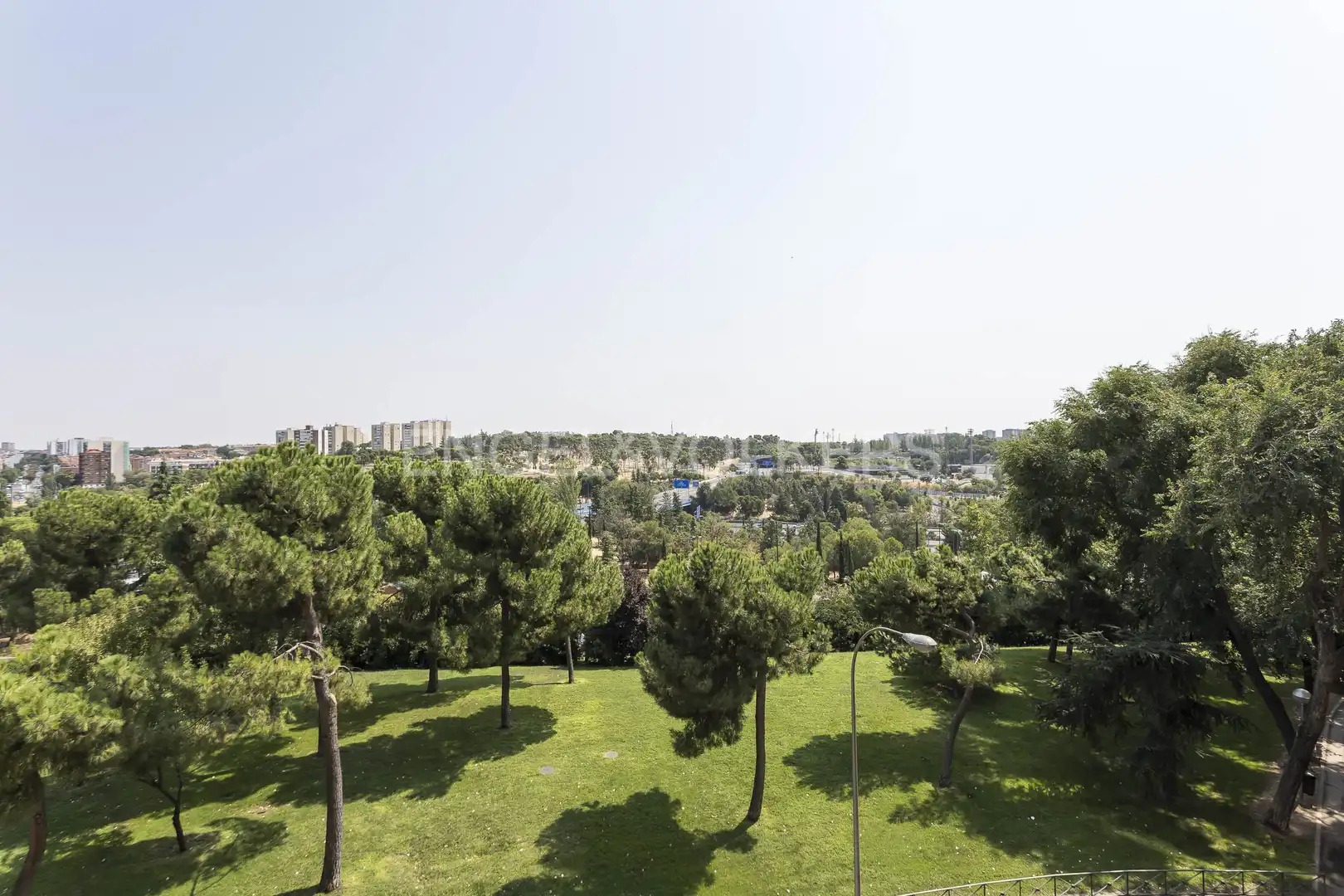 Jardín de Piso de alquiler en Madrid con Aire acondicionado, Calefacción y Amueblado