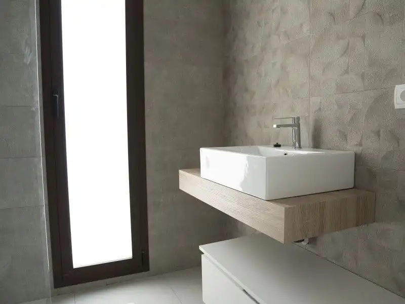 Chalet con piscina en venta en Casco urbano, imagen 2