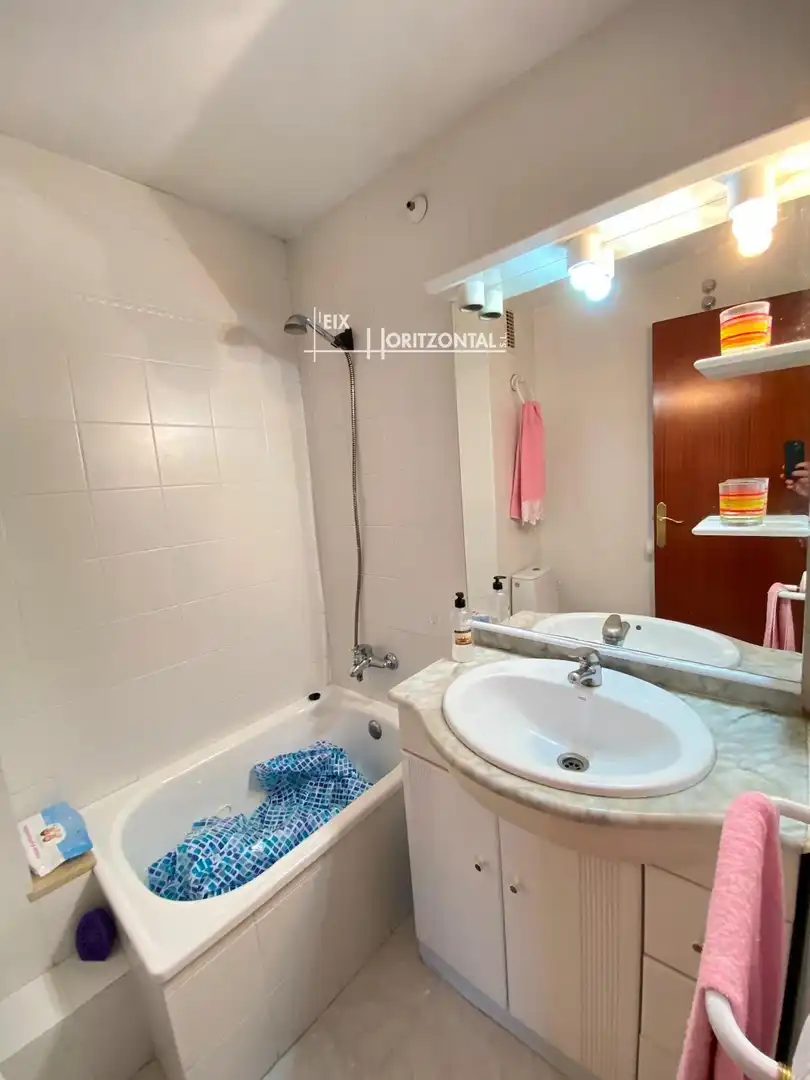 Badezimmer von Wohnung zur Miete in Barberà del Vallès mit Klimaanlage, Heizung und Terrasse