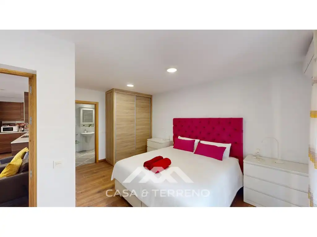 Dormitori de Casa o xalet en venda en Vélez-Málaga amb Aire condicionat, Jardí privat i Terrassa