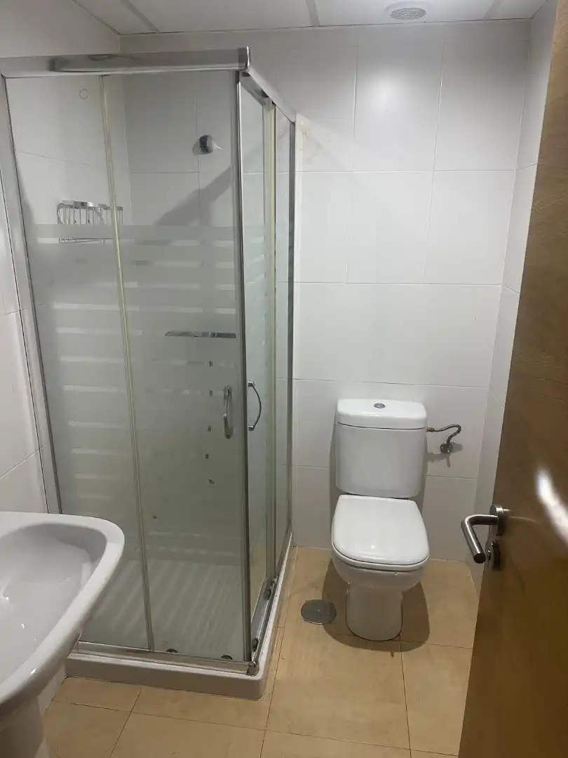 Baño de Piso de alquiler en Torre-Pacheco con Aire acondicionado, Amueblado y Horno