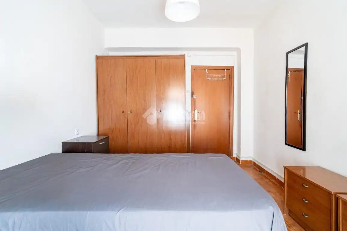 Habitación de Piso en venta en Granada con Aire acondicionado y Balcón
