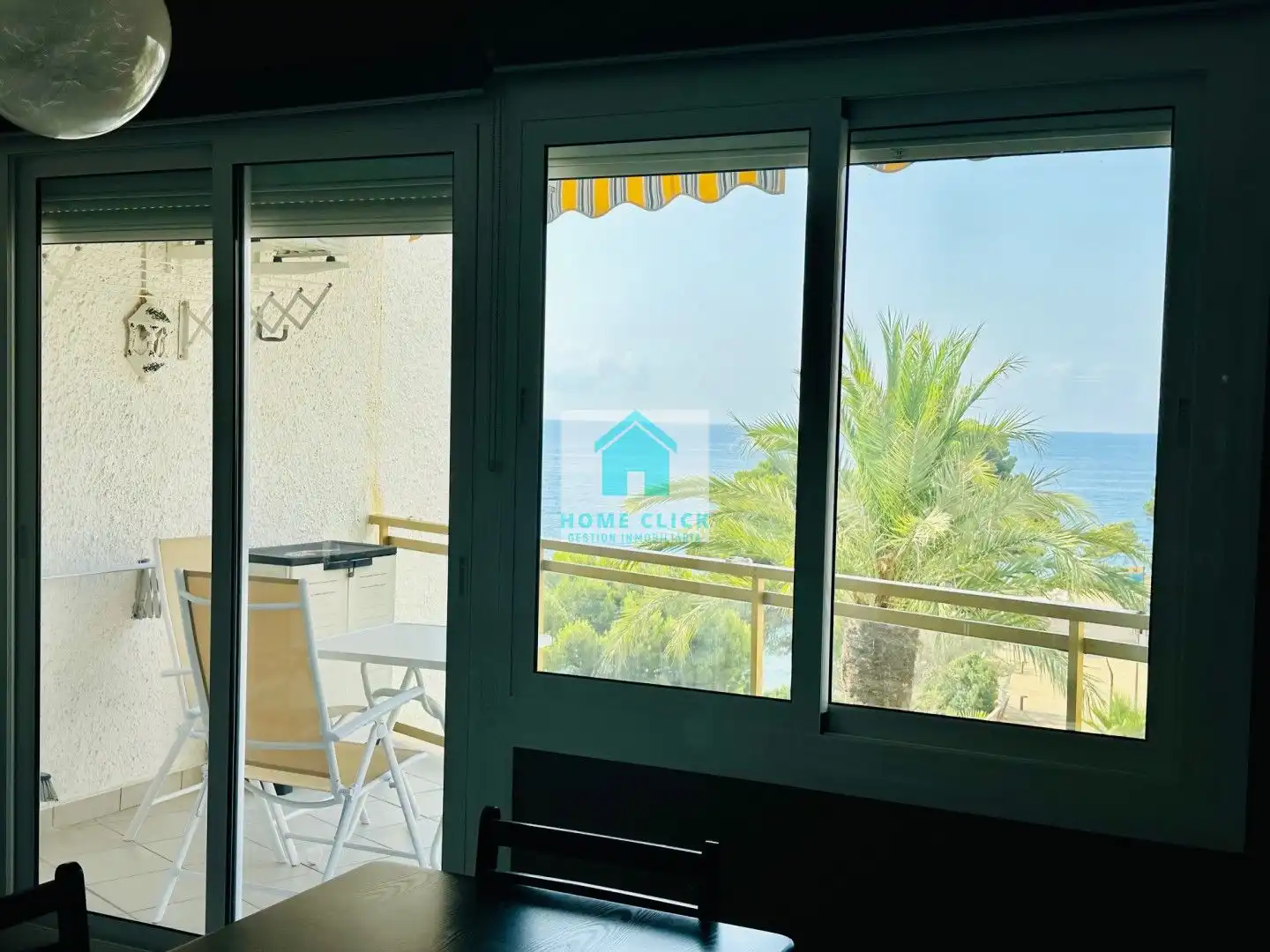 Vista exterior de Apartament de lloguer en Mont-roig del Camp amb Aire condicionat, Calefacció i Jardí privat