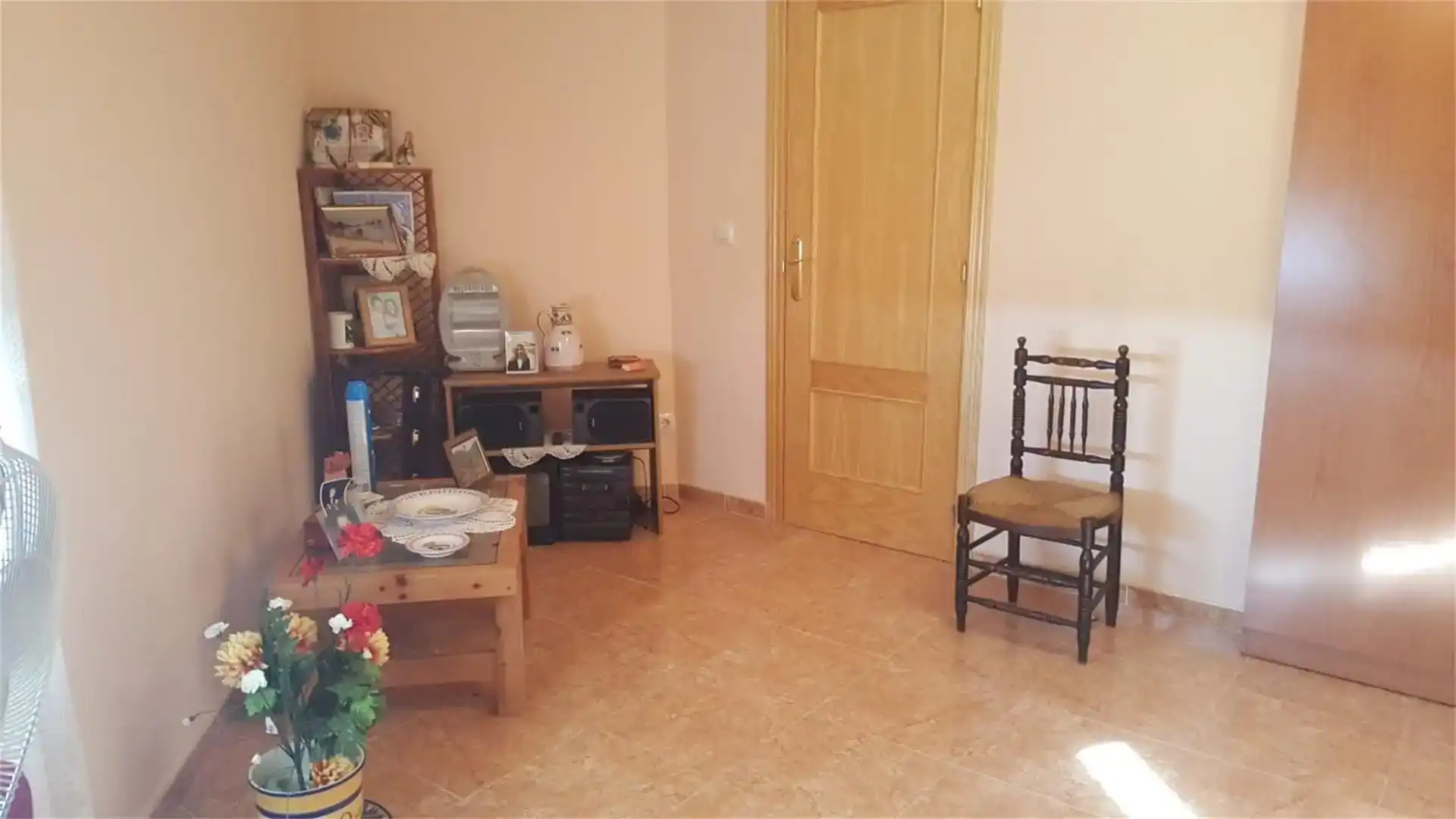 Casa adosada en venta en Valdeverdeja con Amueblado, Lavadora y Microondas