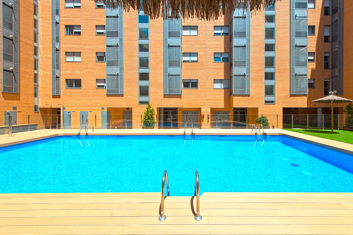 Piscina de Piso en venta en  Madrid Capital con Aire acondicionado y Piscina comunitaria