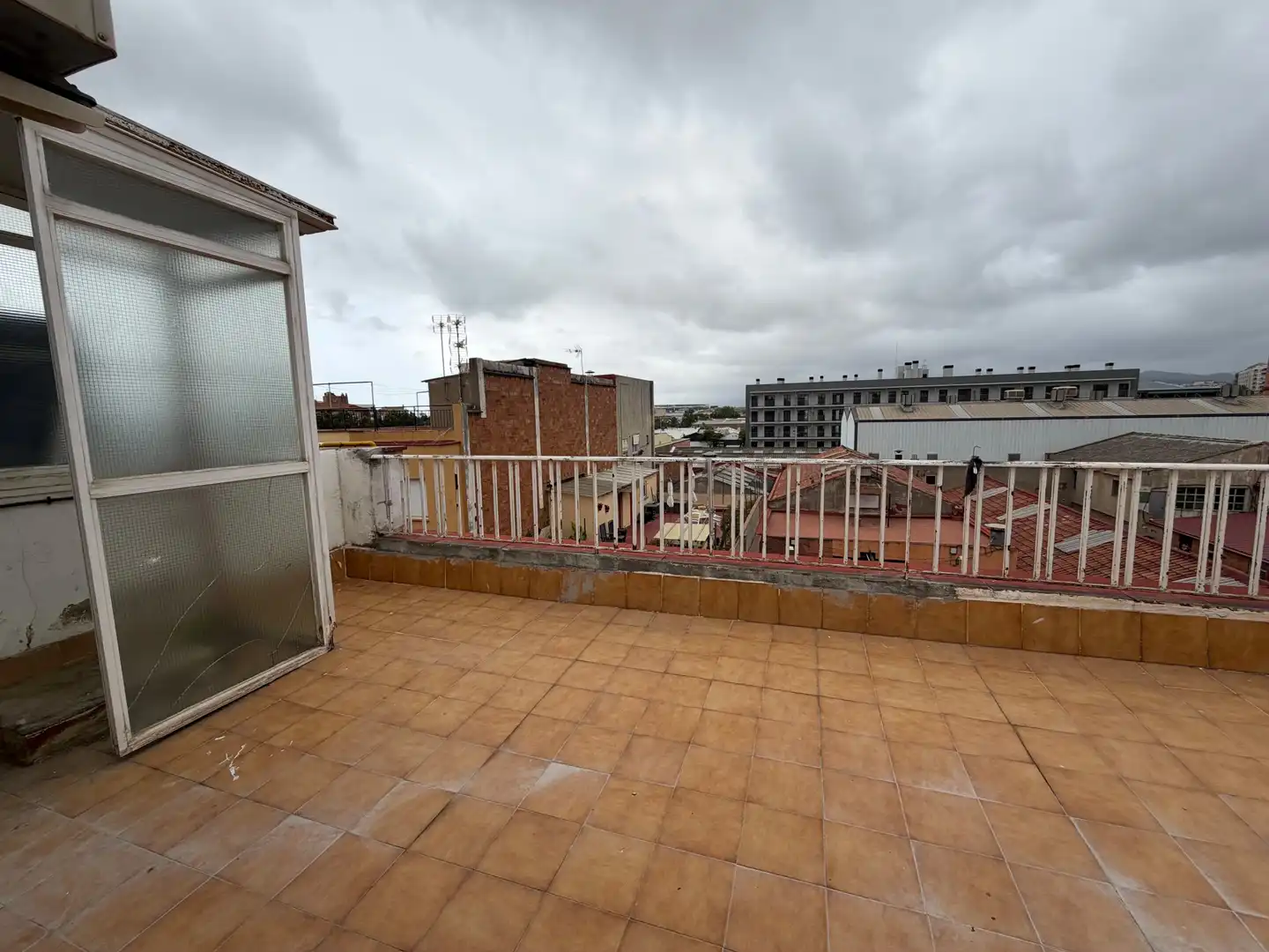 Terraza de Ático en venta en Cornellà de Llobregat con Terraza