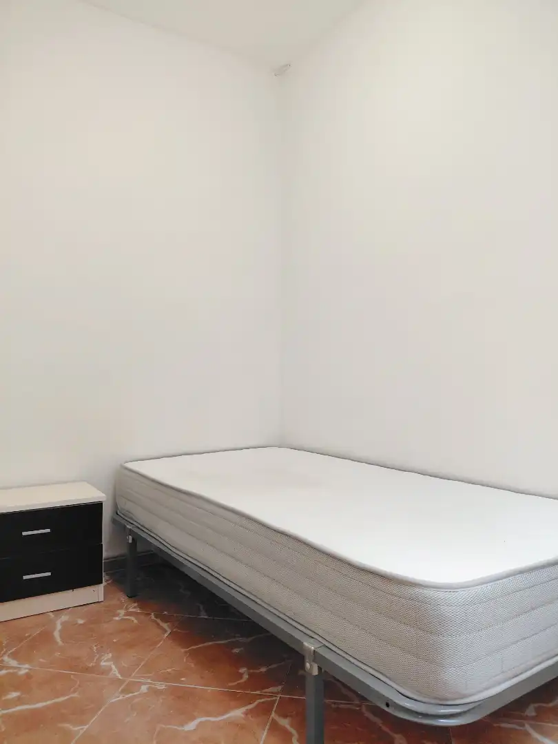 Bedroom of Flat for sale in Alzira  with Furnished