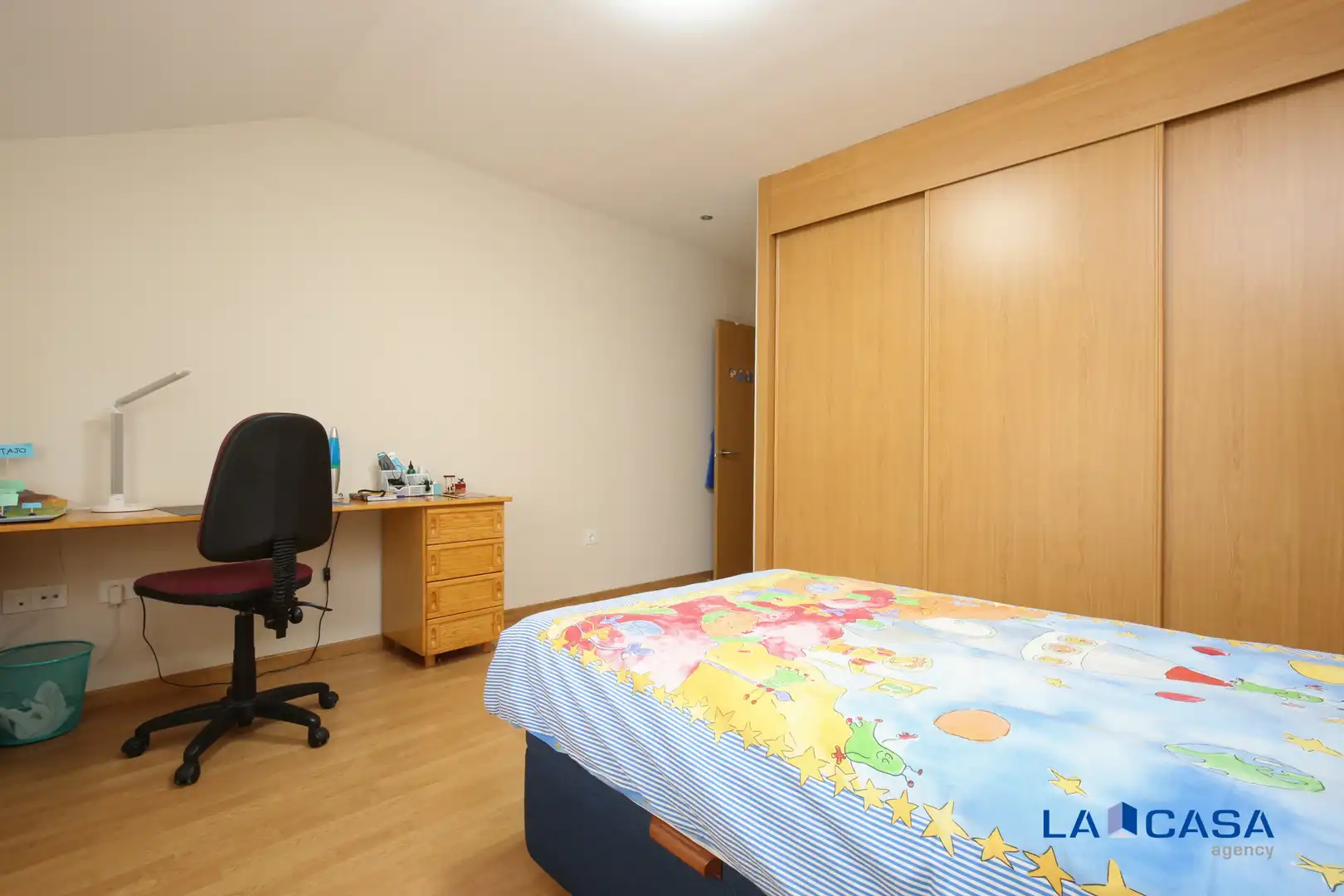 Casa adosada en venta en Carranque con Aire acondicionado