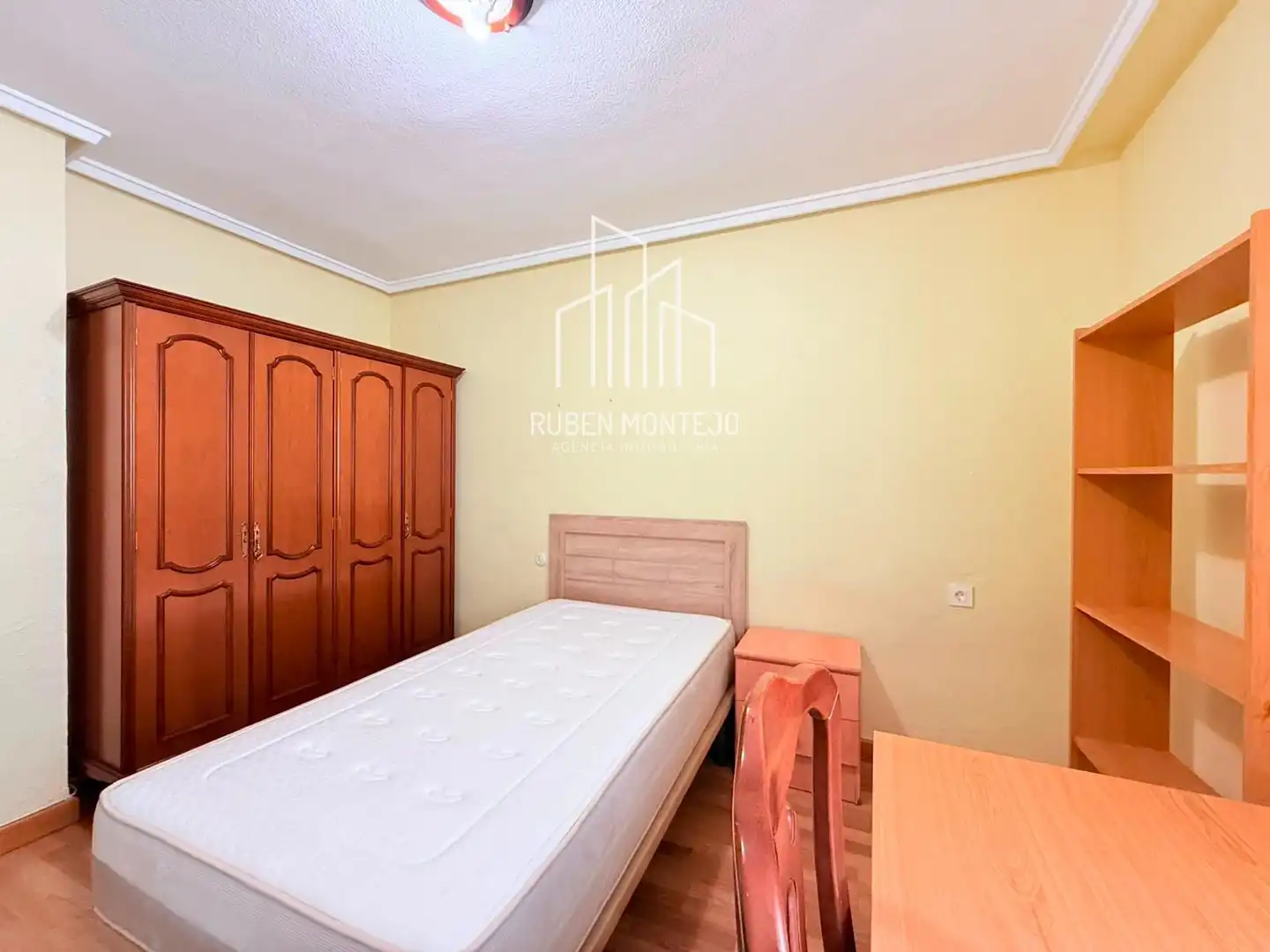 Habitación de Piso de alquiler en Salamanca con Calefacción, Terraza y Horno