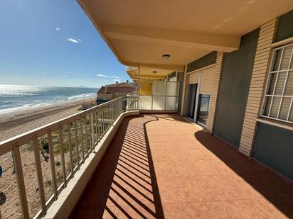 Vista exterior de Apartament en venda en Tavernes de la Valldigna amb Terrassa i Balcó