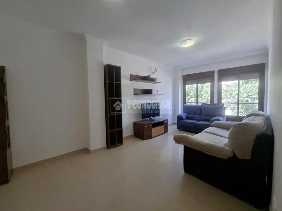 Sala d'estar de Pis en venda en Guadix amb Aire condicionat i Calefacció