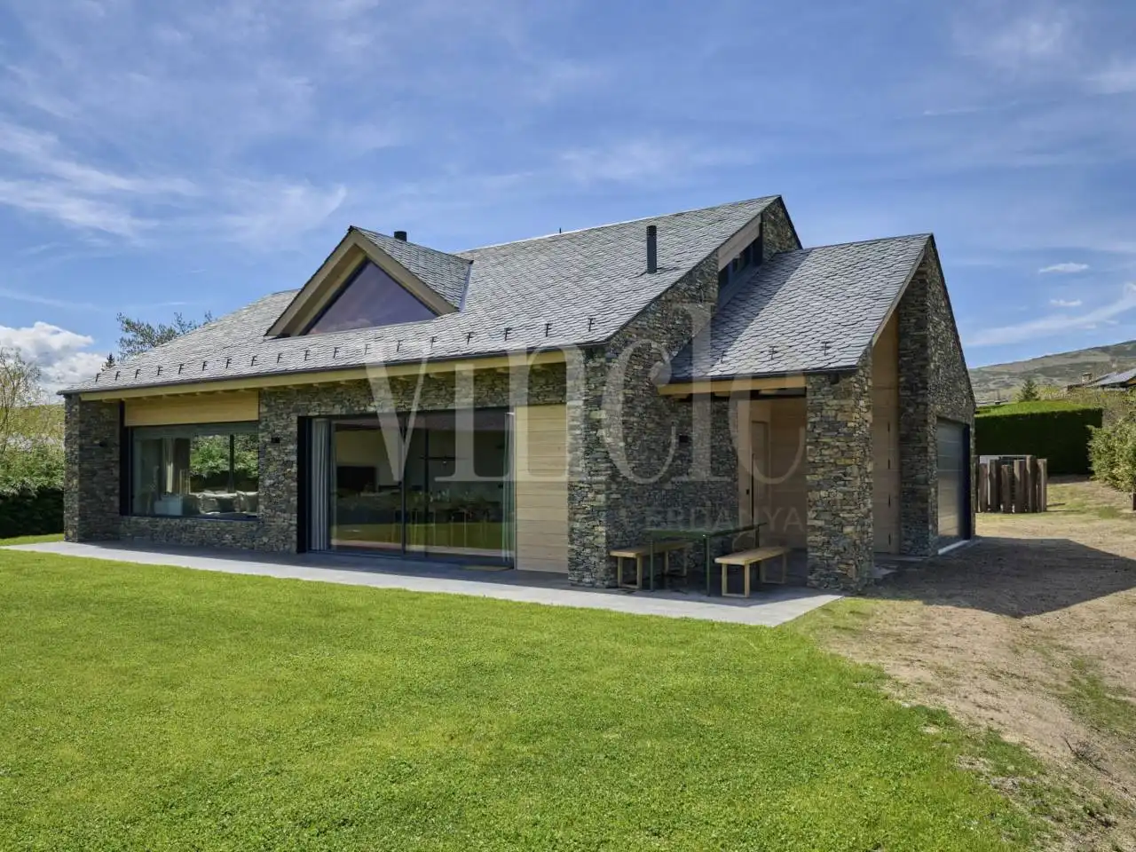 Exterior view of Houses for sale in Guils de Cerdanya  with Heating, Private garden and Parquet flooring