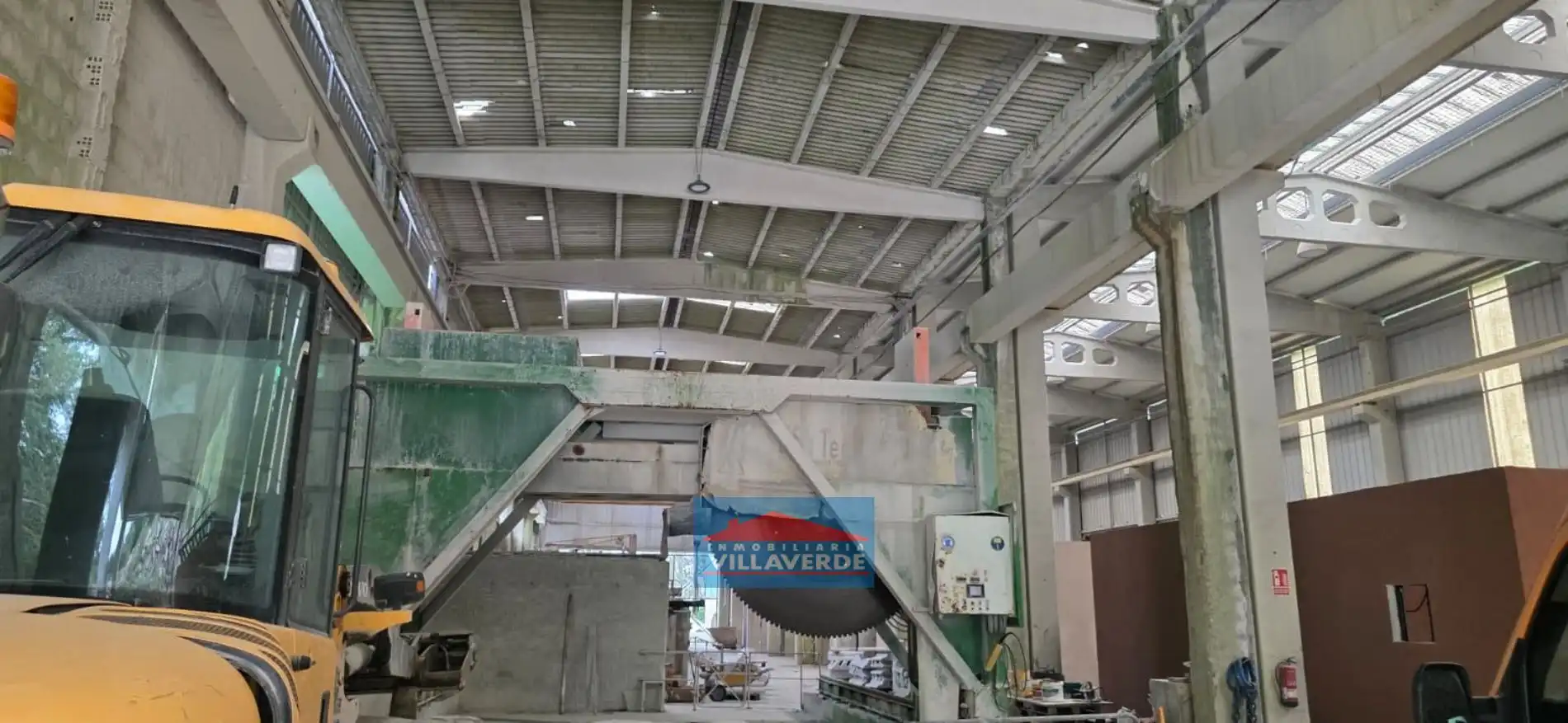 Industrial buildings for rent in Cangas 