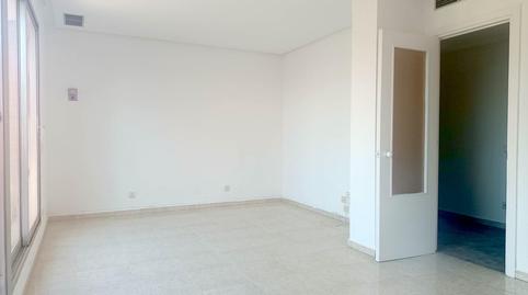 Photo 3 of Flat to rent in De Sor Ángela de la Cruz, Castillejos - Cuzco, Madrid