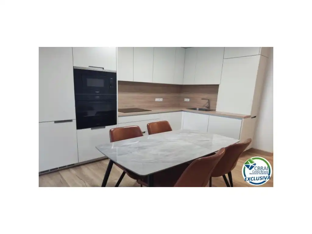 Flat with lift for sale in Avenida Del Port Estaca 20, imagen 3