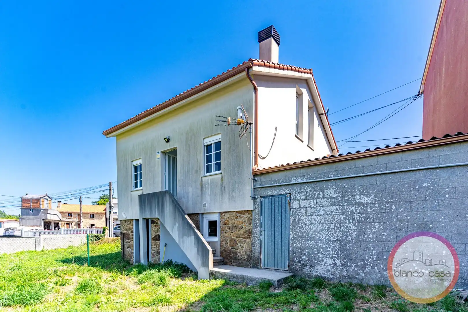 Exterior view of Houses for sale in Carballo  with Heating