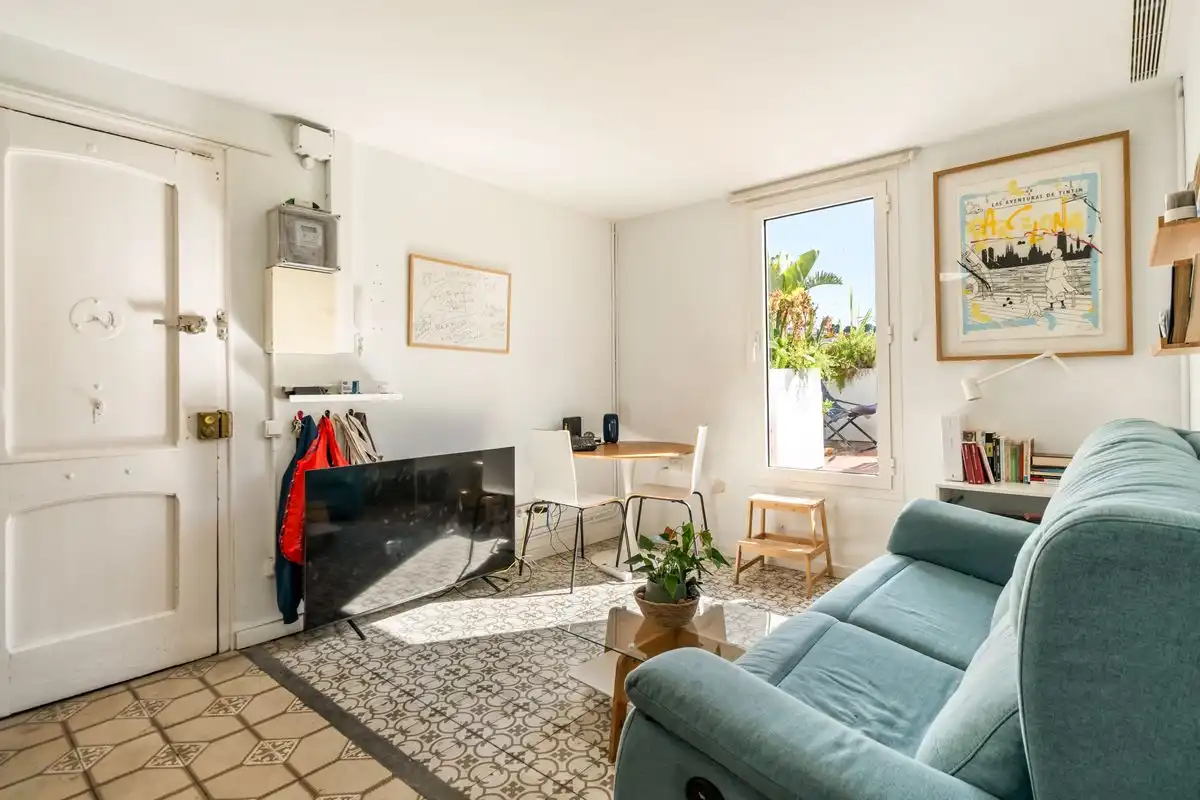 Wohnzimmer von Dachboden zum Verkauf in Barcelona mit Klimaanlage, Heizung und Terrasse