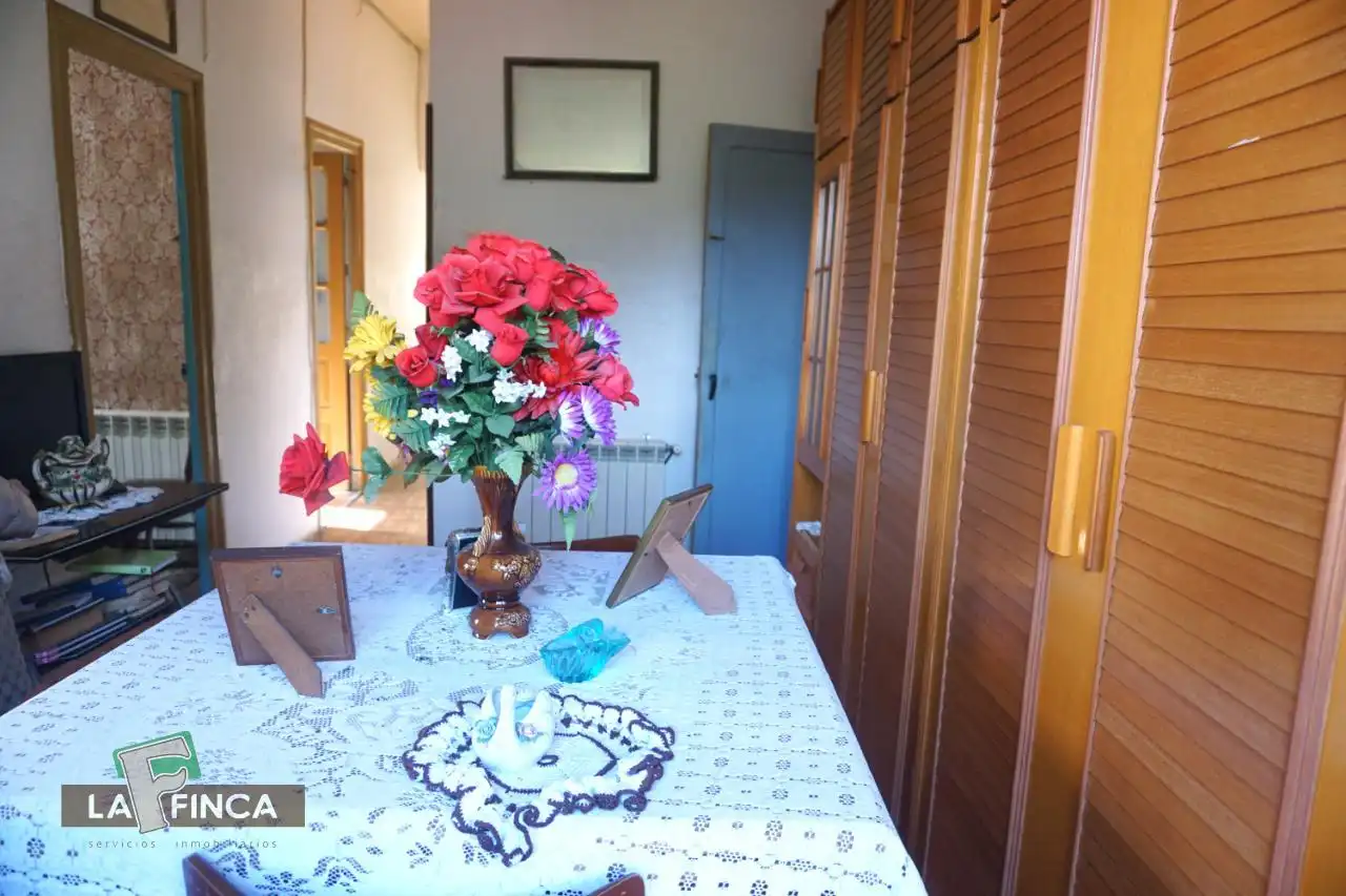 Habitación de Casa o chalet en venta en Belmonte de Miranda