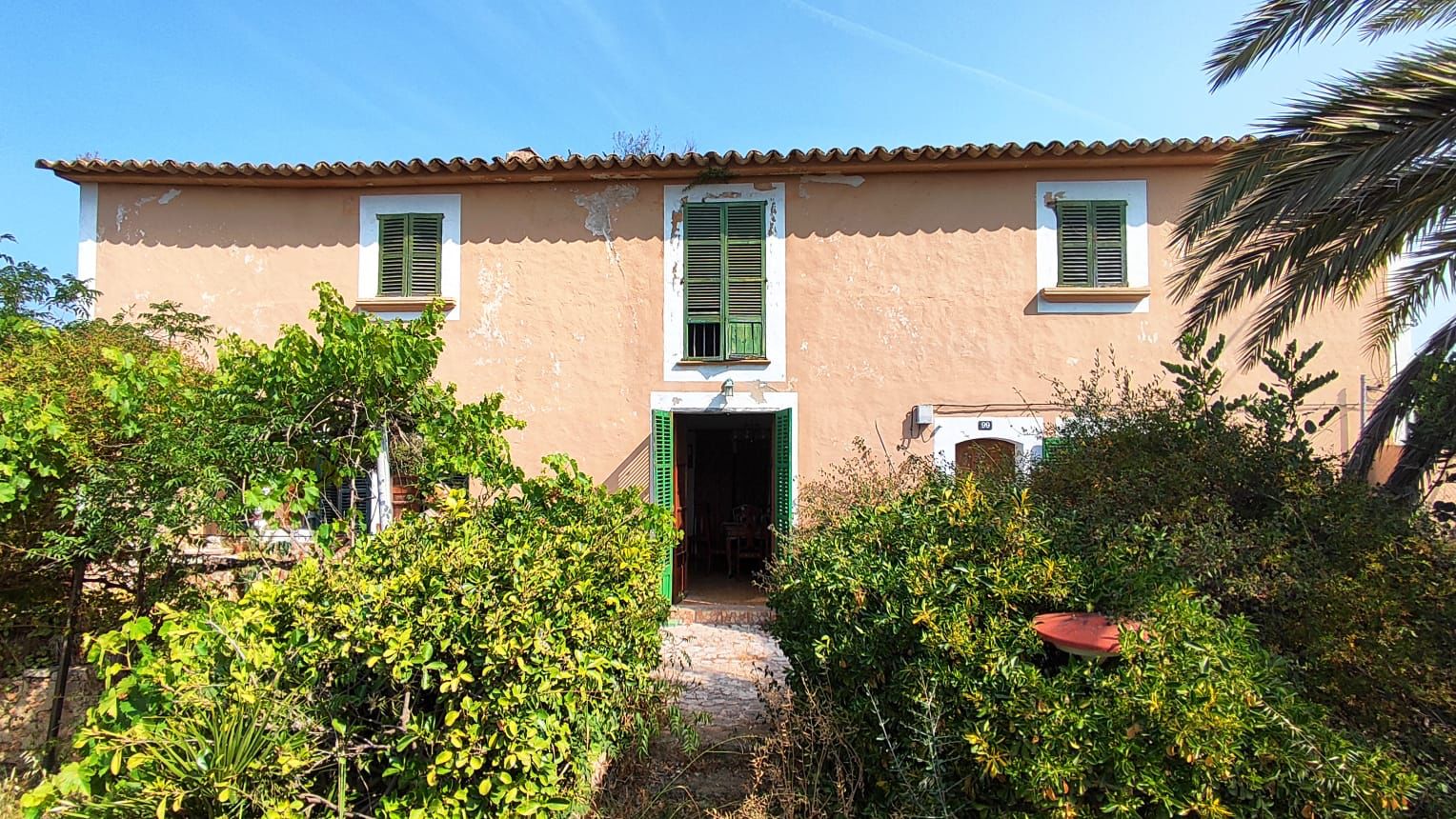 Vista exterior de Finca rústica en venda en  Palma de Mallorca amb Jardí privat, Moblat i Forn