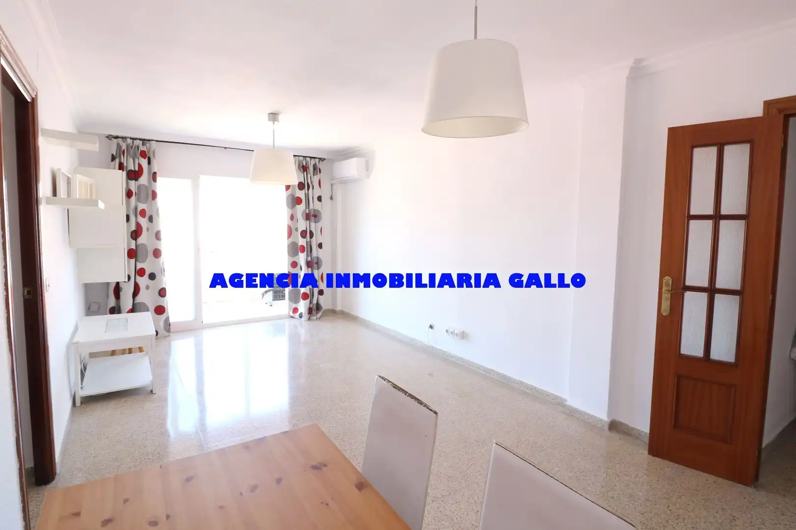 Sala de estar de Piso de alquiler en Sevilla con Aire acondicionado