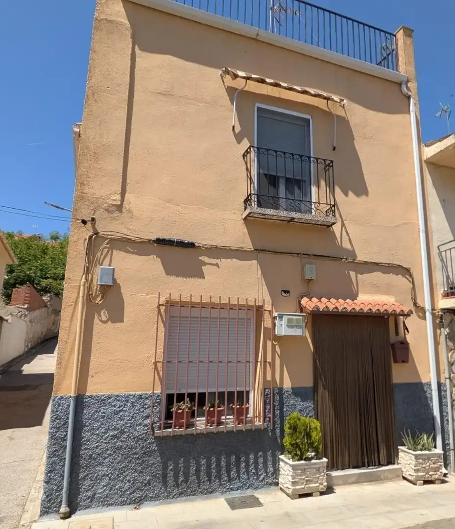 Reihenhaus zum Verkauf in Santorcaz