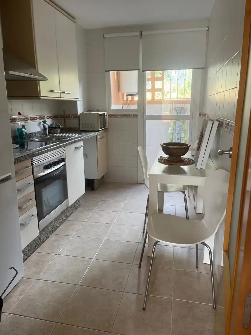 Cocina de Apartamento de alquiler en Casares con Aire acondicionado, Terraza y Amueblado