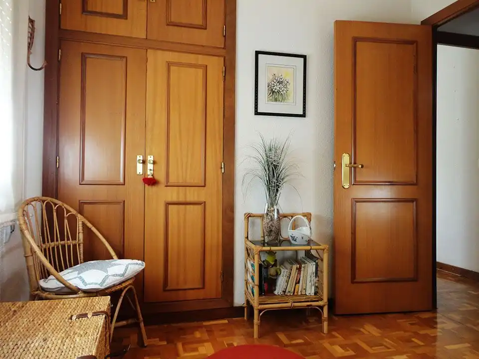 Habitación de Piso en venta en Salas de los Infantes con Calefacción, Terraza y Amueblado