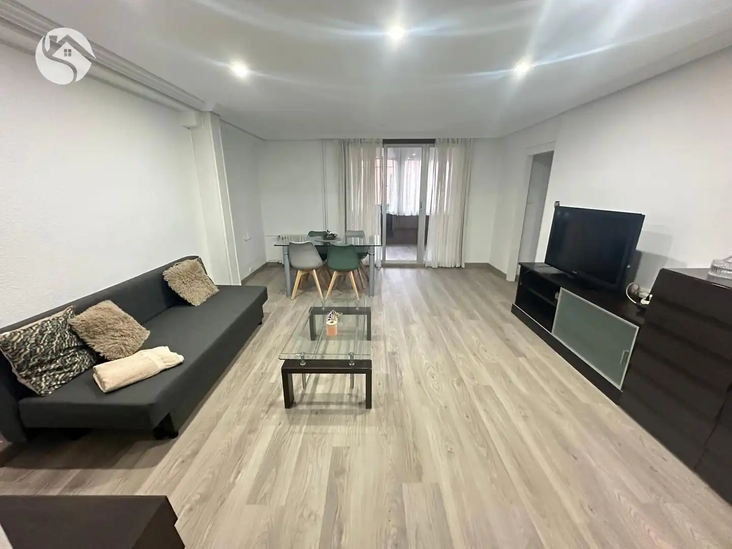 Sala de estar de Piso en venta en Cuenca con Calefacción, Terraza y Trastero