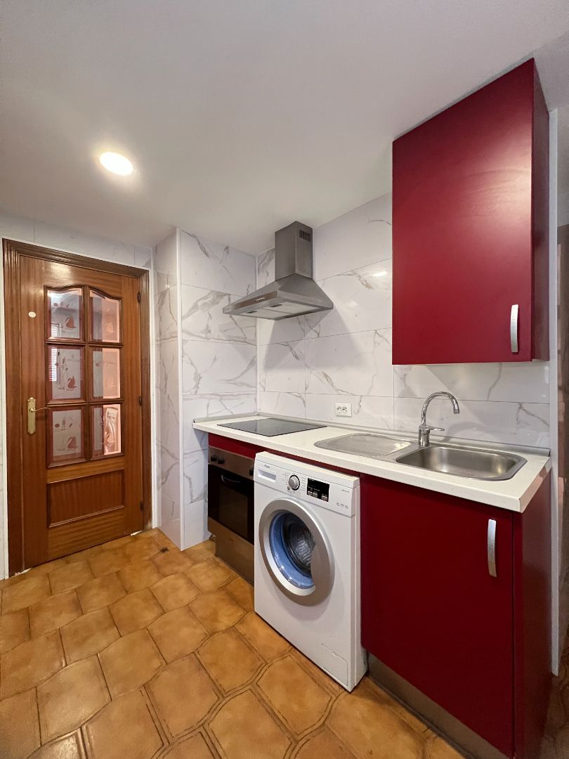 Kitchen of Flat for sale in  Madrid Capital  with Terrace and Oven
