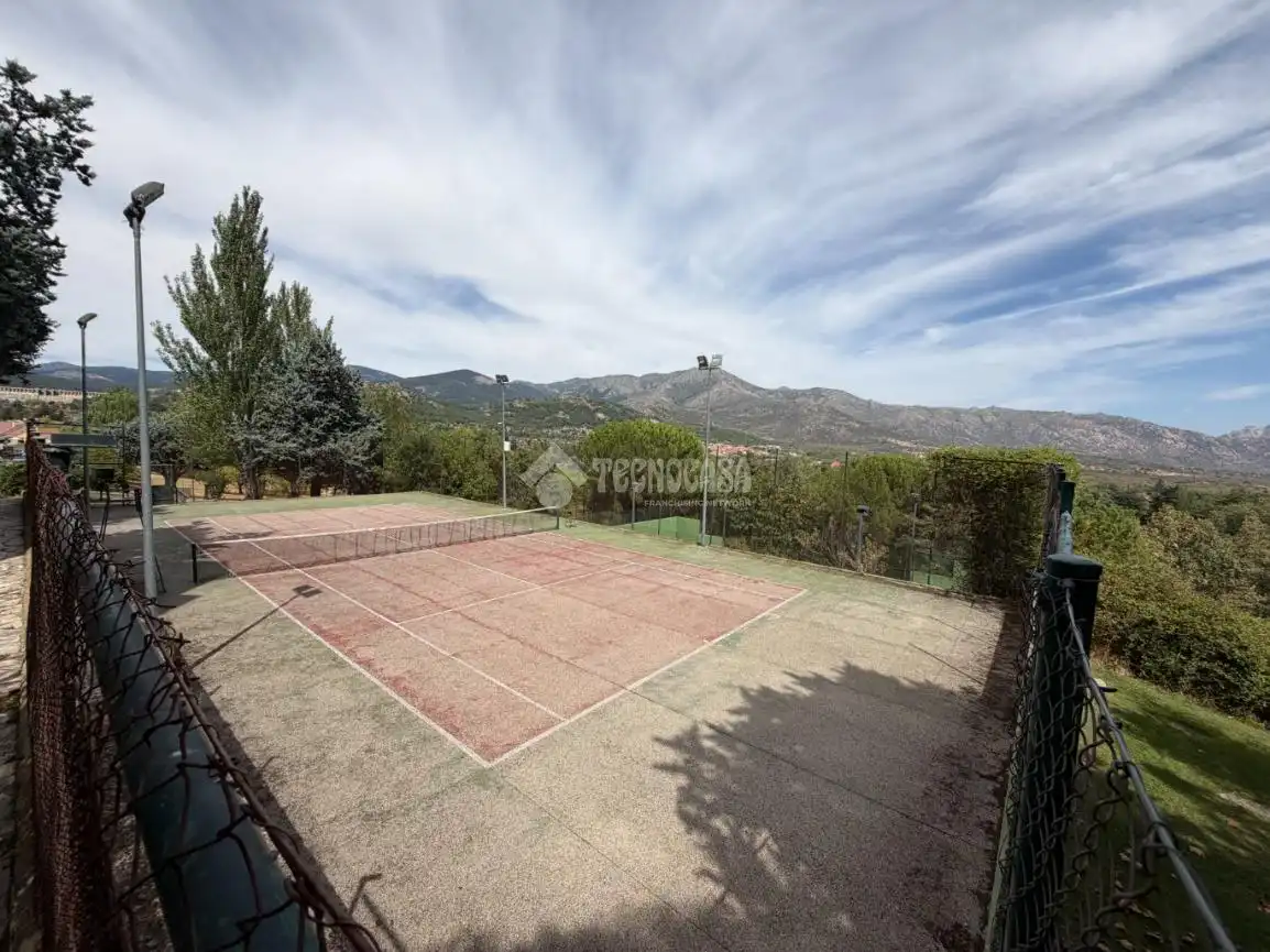 Jardín de Piso en venta en Becerril de la Sierra