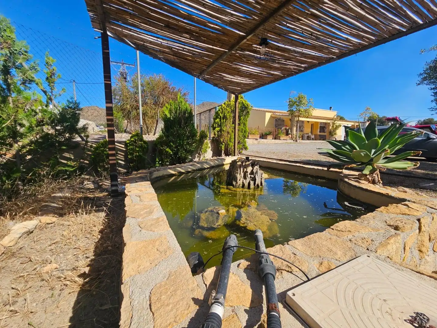 Vista exterior de Casa o xalet en venda en Águilas amb Jardí privat, Terrassa i Traster