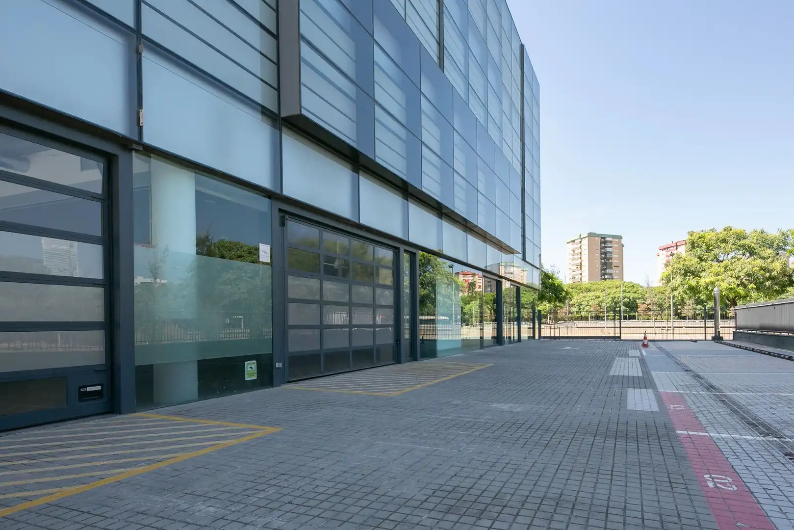 Exterior view of Office for rent in L'Hospitalet de Llobregat  with Air Conditioner and Heating