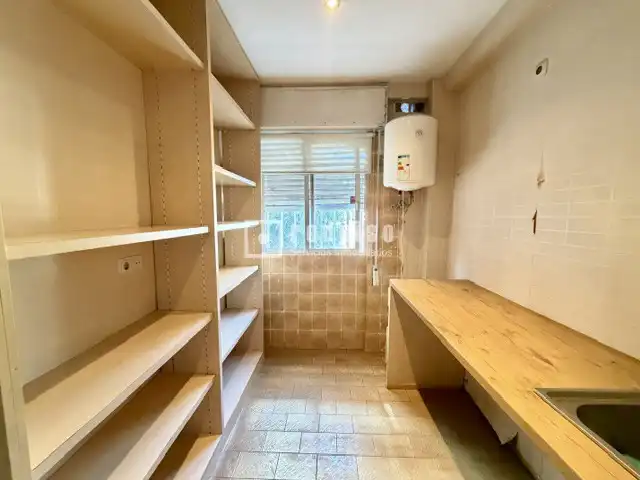 Bedroom of Flat for sale in Madrid  with Air Conditioner, Heating and Terrace
