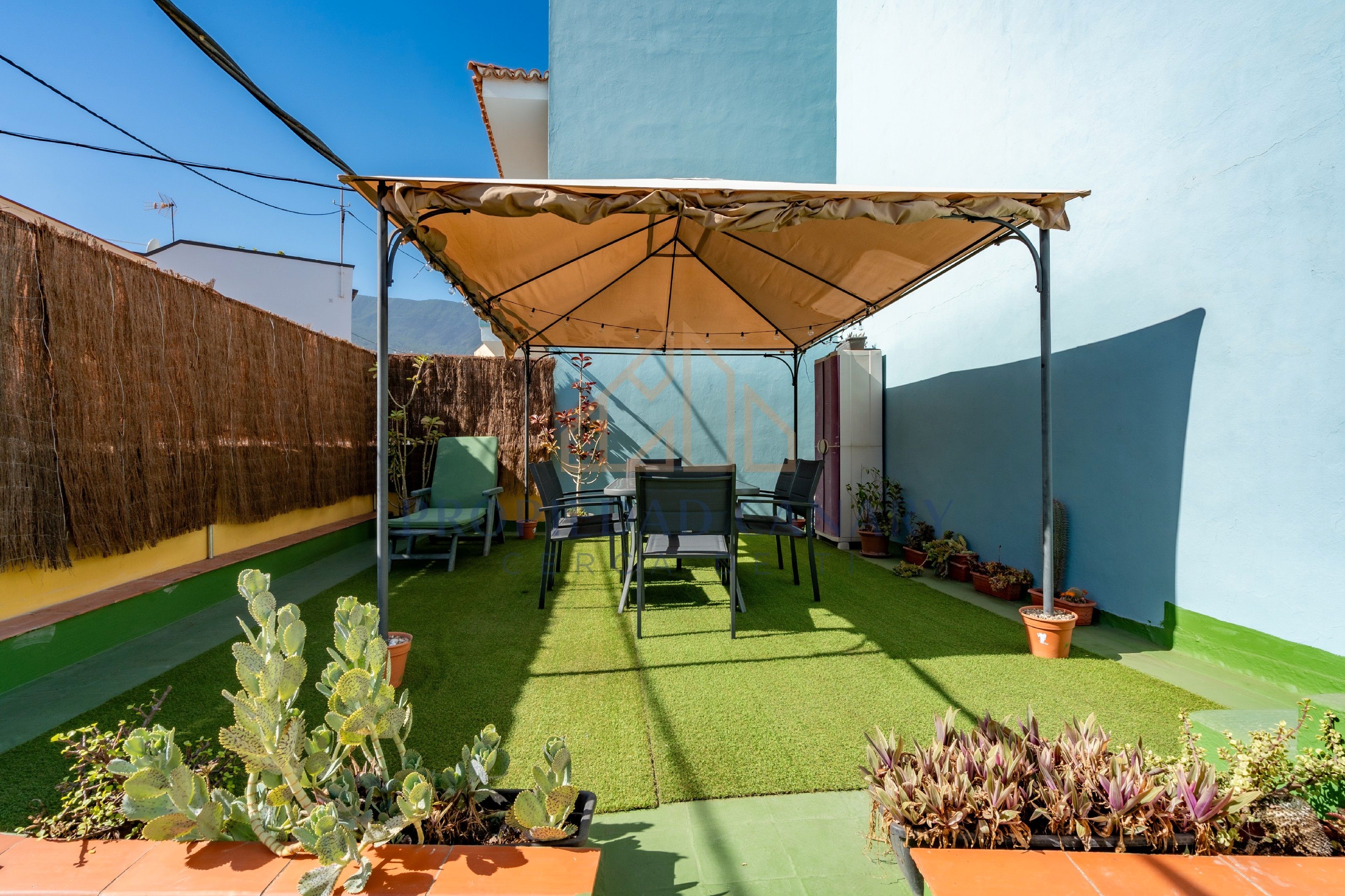 Single-family semi-detached to rent in Calle la Cartaya, 12, Cruz Santa