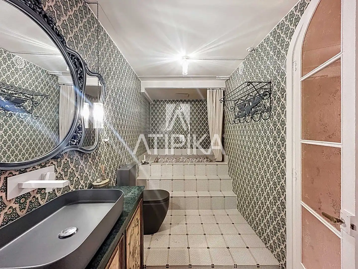 Bathroom of Duplexes for rent in Barcelona  with Air Conditioner, Terrace and Furnished