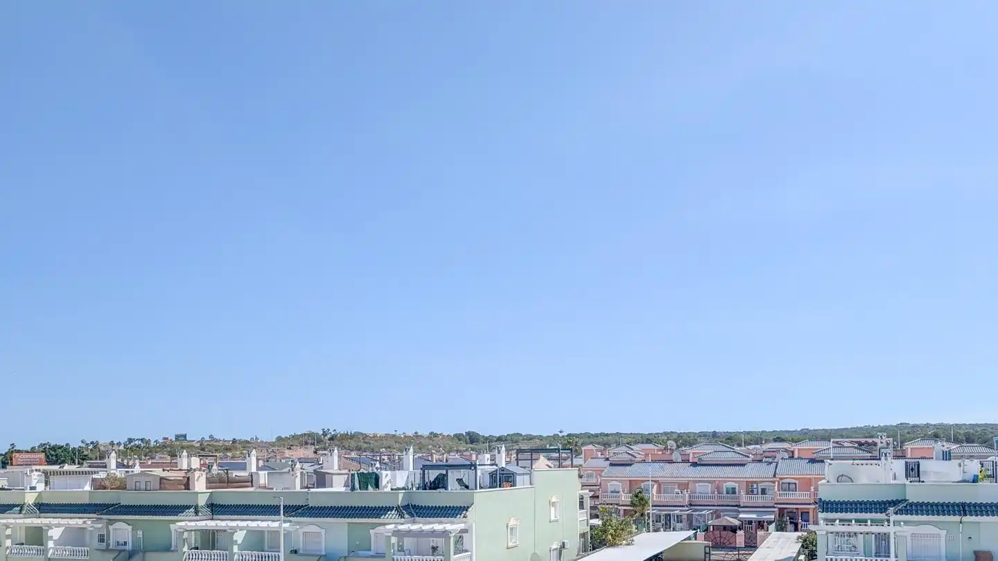 Vista exterior de Casa adosada en venta en Santa Pola con Aire acondicionado, Jardín privado y Terraza