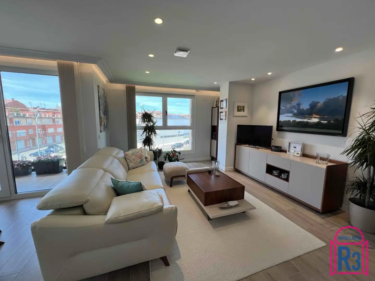 Living room of Flat for sale in León Capital   with Heating, Terrace and Storage room