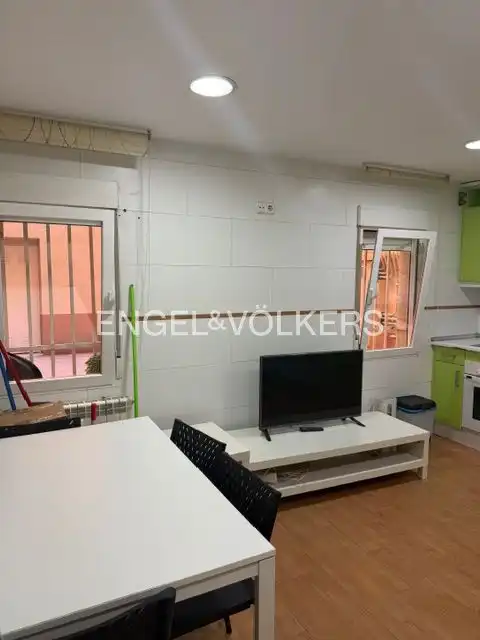 Flat for rent in Madrid  with Heating, Parquet flooring and Furnished