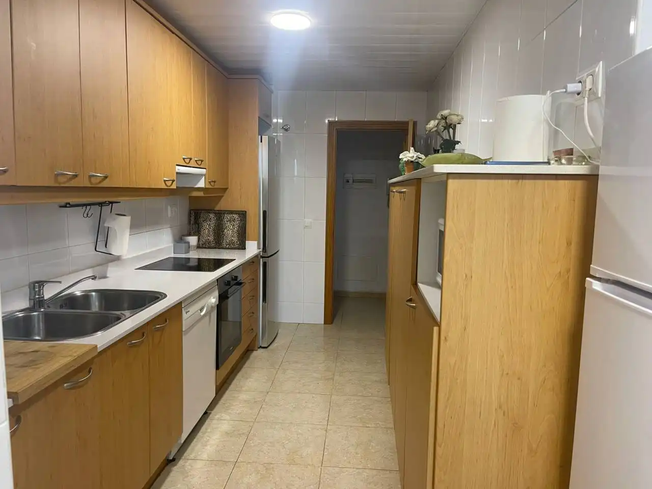 Cuina de Pis de lloguer en Cubelles amb Calefacció, Terrassa i Moblat