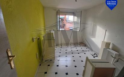Bedroom of Flat for sale in  Madrid Capital  with Heating, Parquet flooring and Washing machine